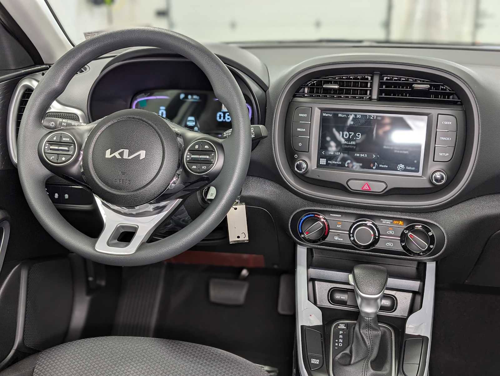 New 2025 Kia Soul LX image 5