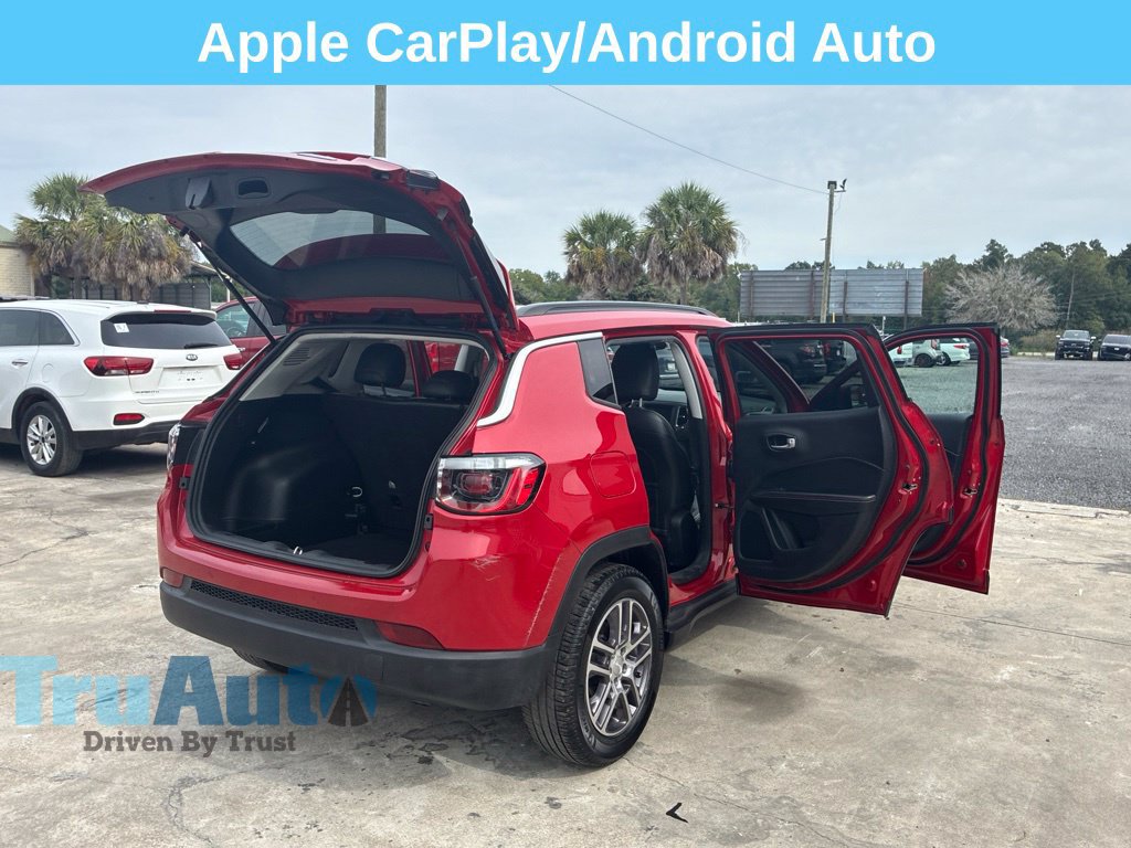 Used 2020 Jeep Compass Latitude FWD image 17