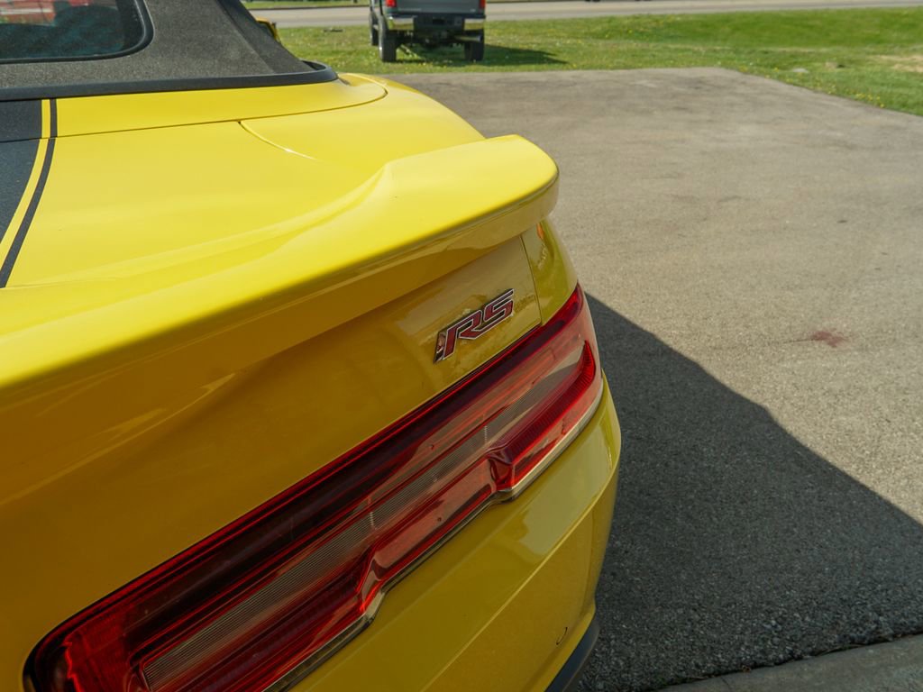 Used 2015 Chevrolet Camaro LT w/ RS Package image 8