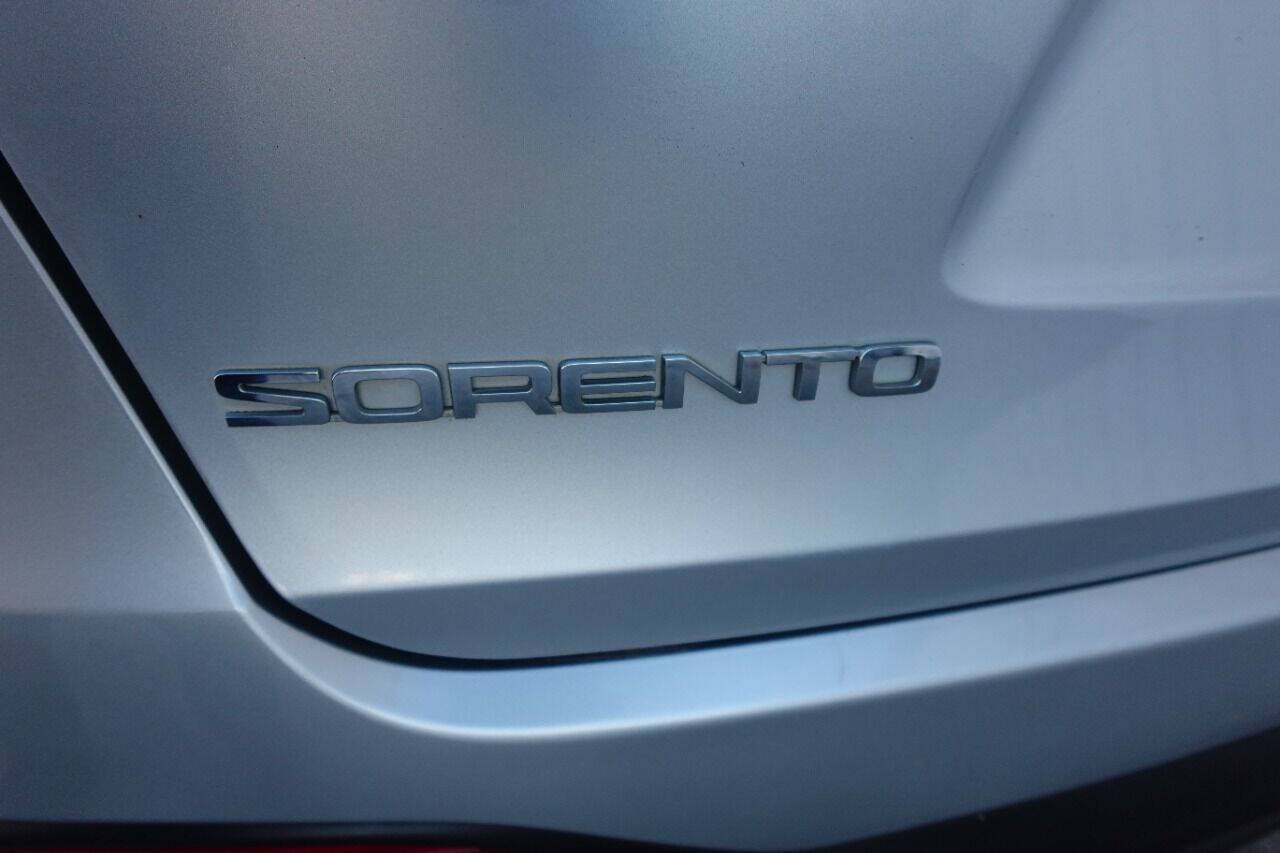 Used 2016 Kia Sorento L FWD image 10