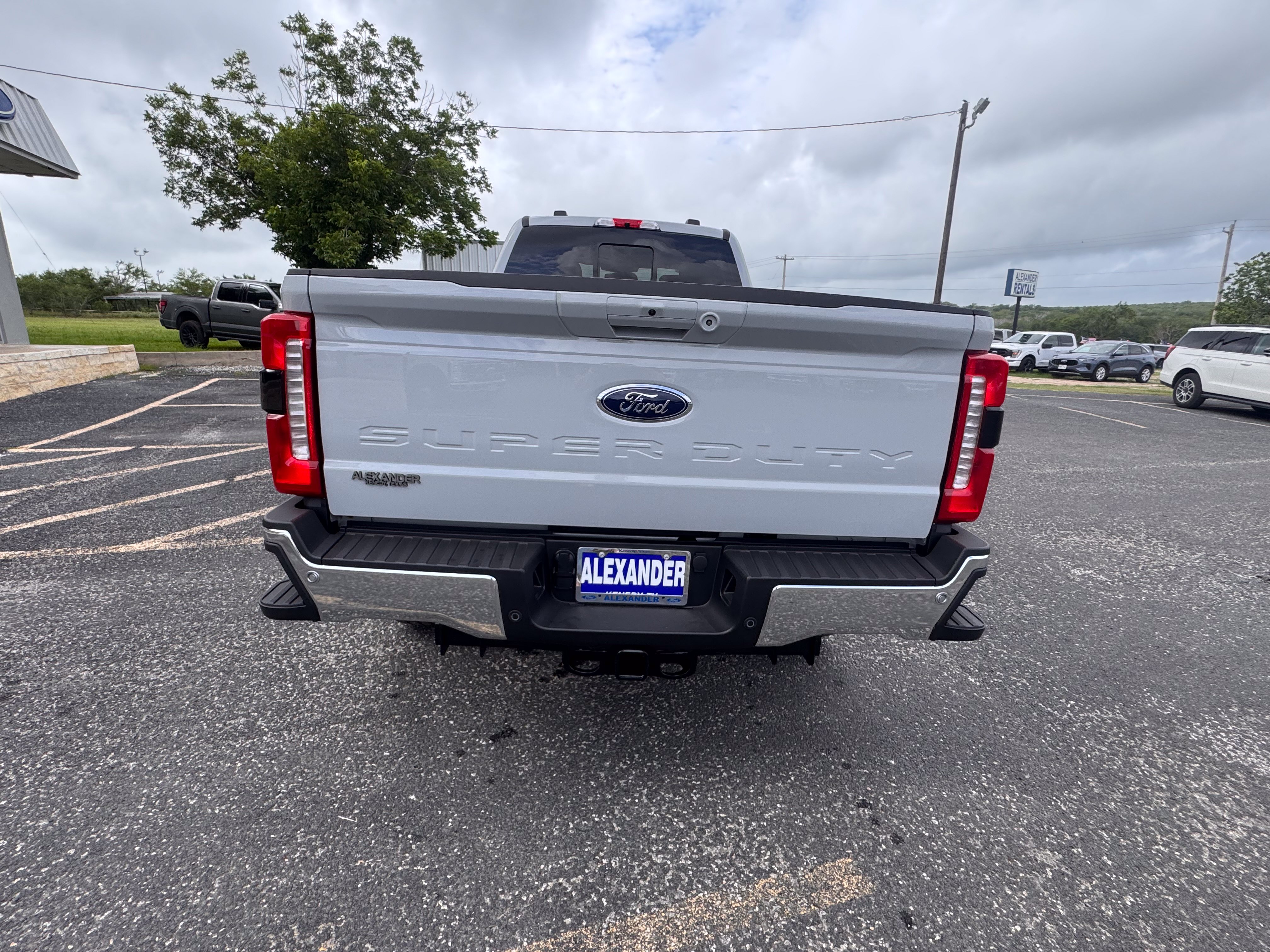 New 2026 Ford F350 Lariat w/ Lariat Ultimate Package AWD/4WD image 9