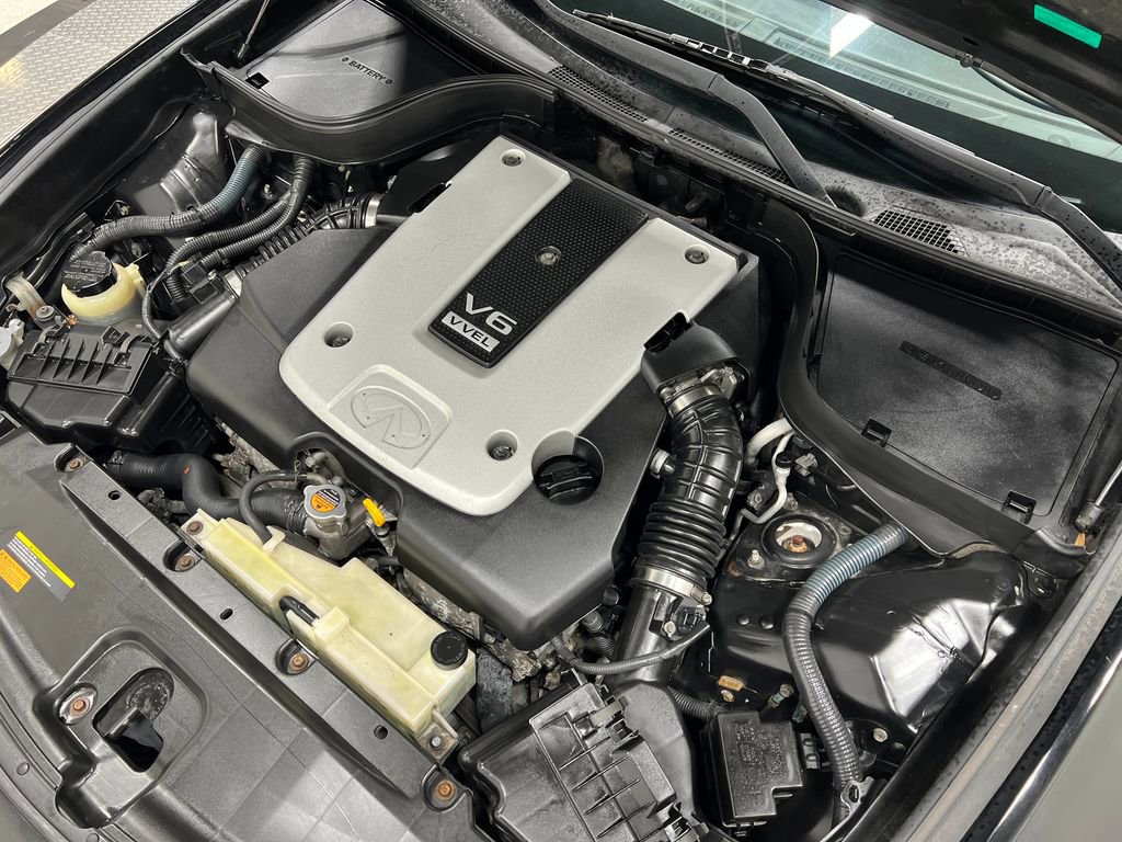 Used 2011 INFINITI G37 x w/ Premium Pkg image 28