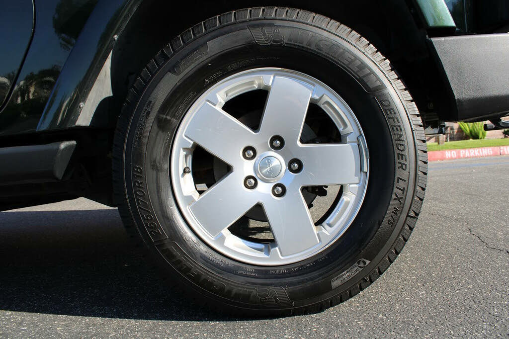Used 2011 Jeep Wrangler Sahara w/ Connectivity Group AWD/4WD image 20