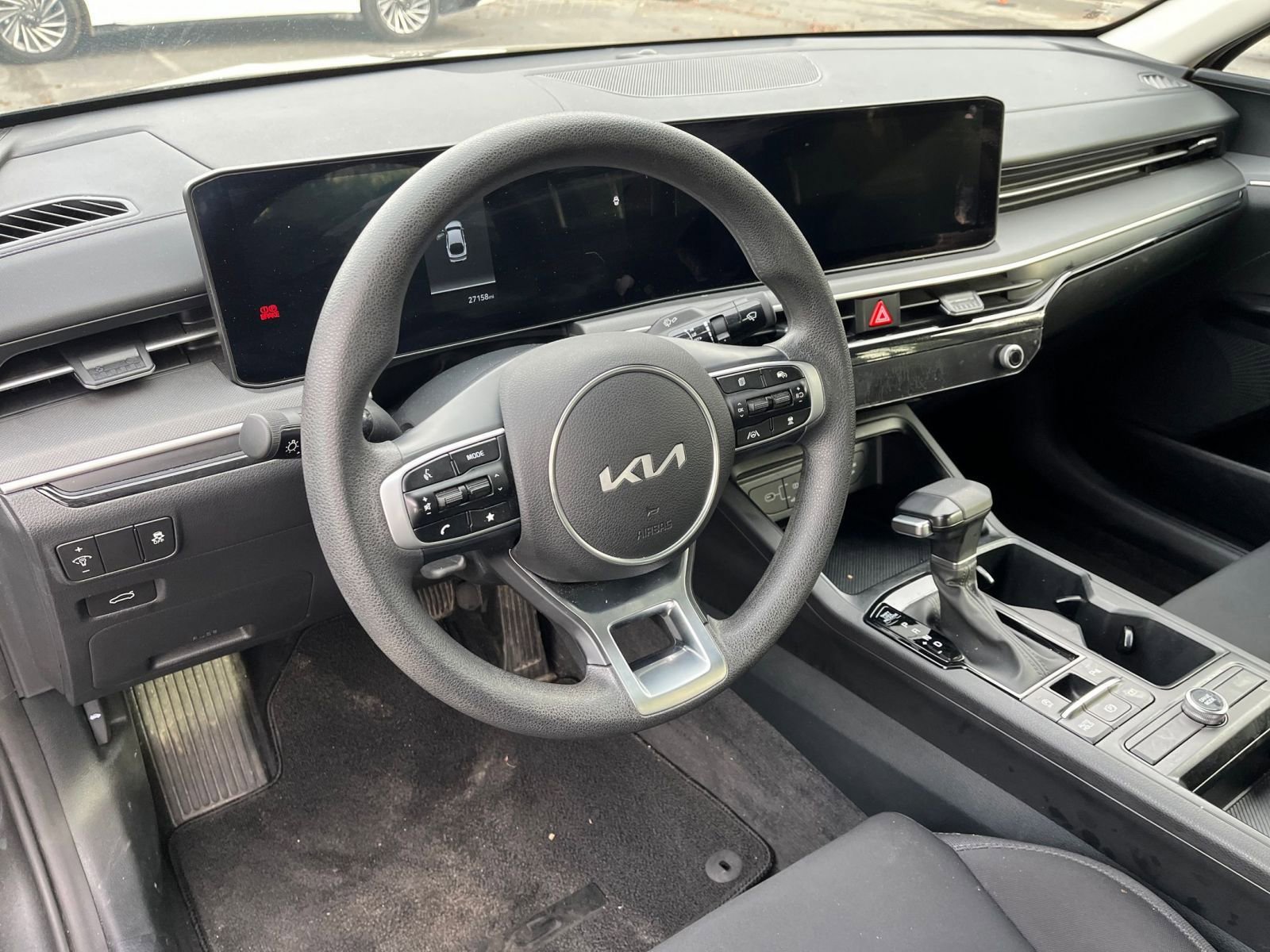 Used 2025 Kia K5 LXS image 27