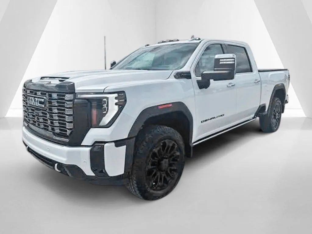 New 2026 GMC Sierra 2500 Denali Ultimate w/ LPO, Black Badging Package AWD/4WD image 3