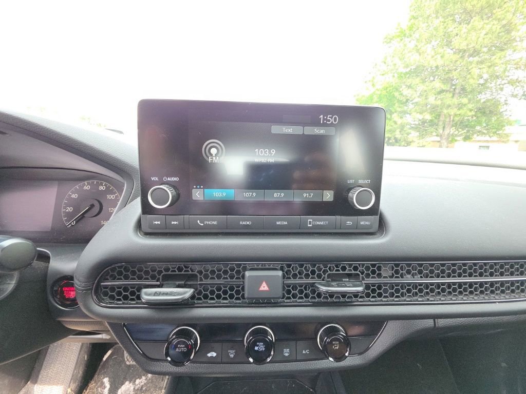 Used 2025 Honda HR-V LX image 16