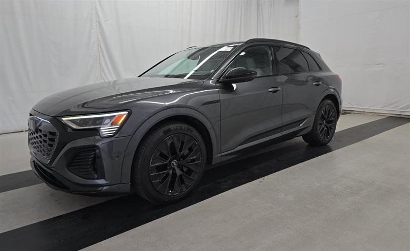 Used 2024 Audi Q8 e-tron Prestige image 6