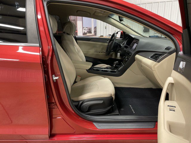 Used 2017 Hyundai Sonata SE FWD image 25