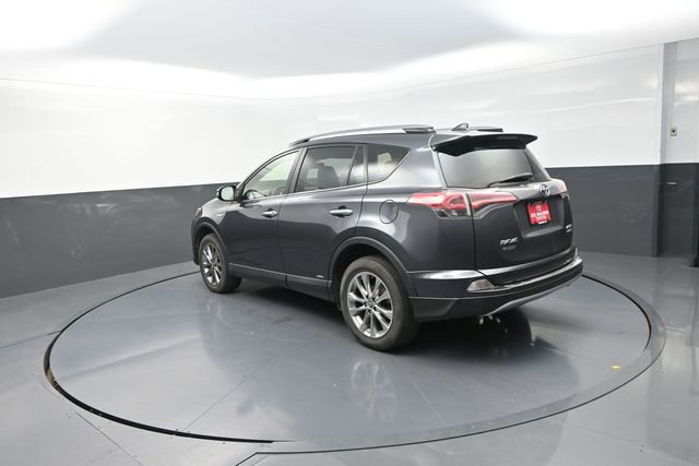 Used 2018 Toyota RAV4 Limited AWD/4WD image 56