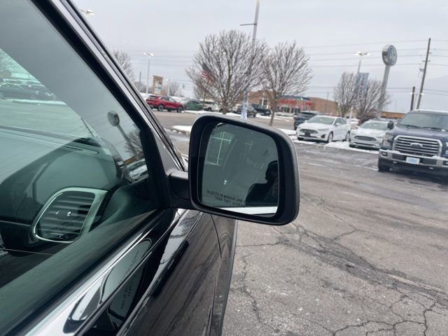 Used 2020 Jeep Grand Cherokee Limited w/ Luxury Group II image 7