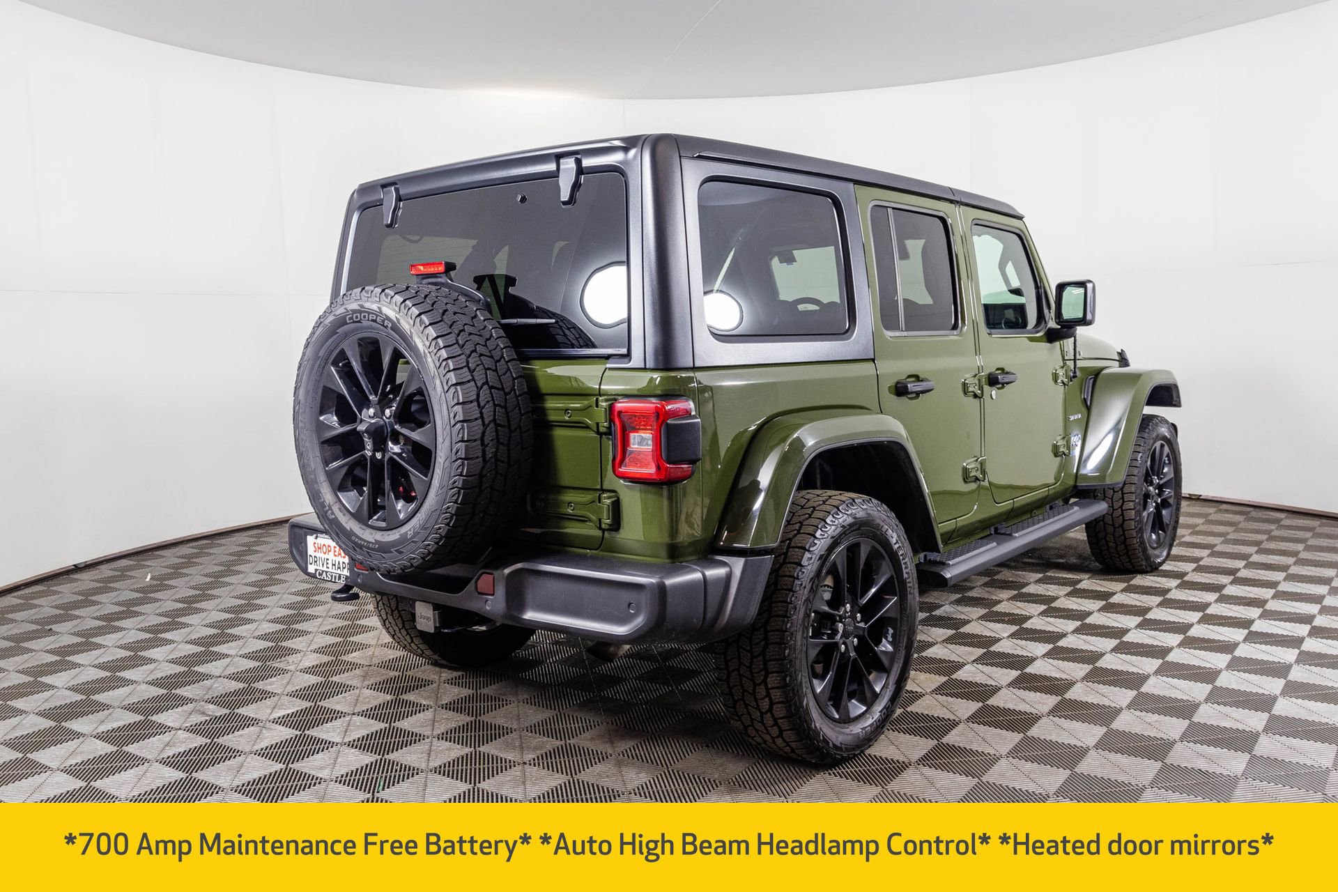 Used 2021 Jeep Wrangler Unlimited Sahara w/ Cold Weather Group image 18