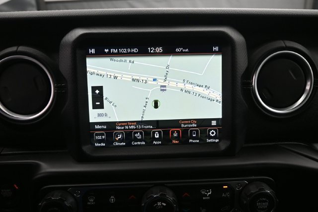 Used 2020 Jeep Wrangler Unlimited Sahara AWD/4WD image 12