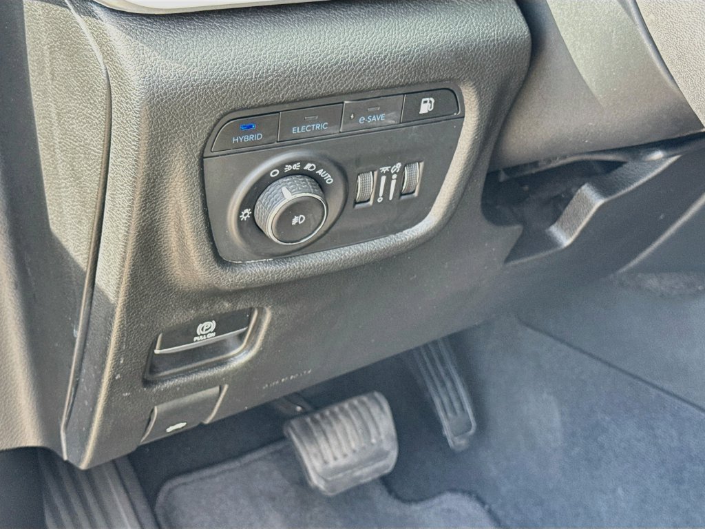 Used 2023 Jeep Grand Cherokee 4WD 4xe image 10