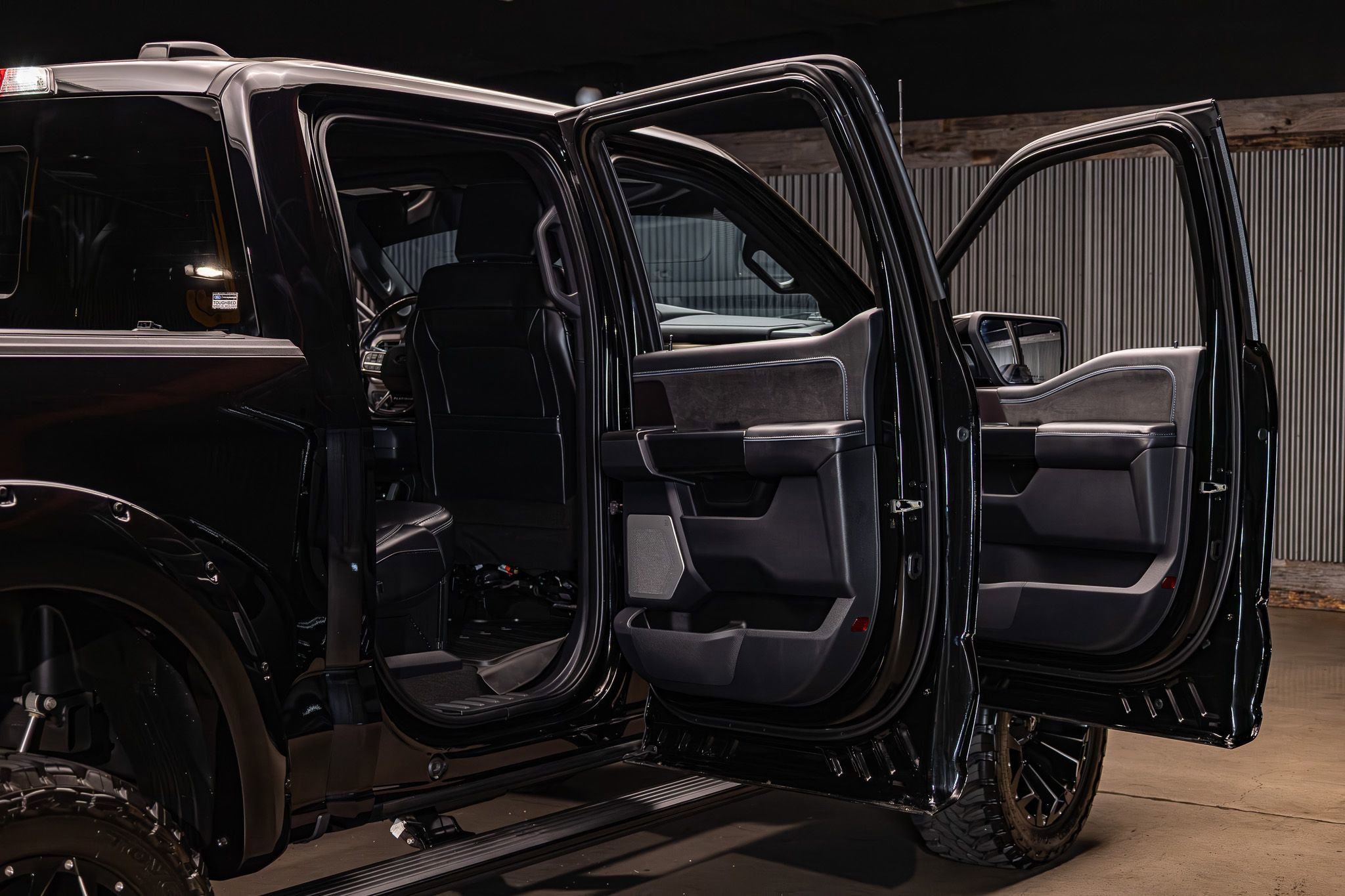 Used 2024 Ford F150 Platinum w/ Equipment Group 702A High AWD/4WD image 31