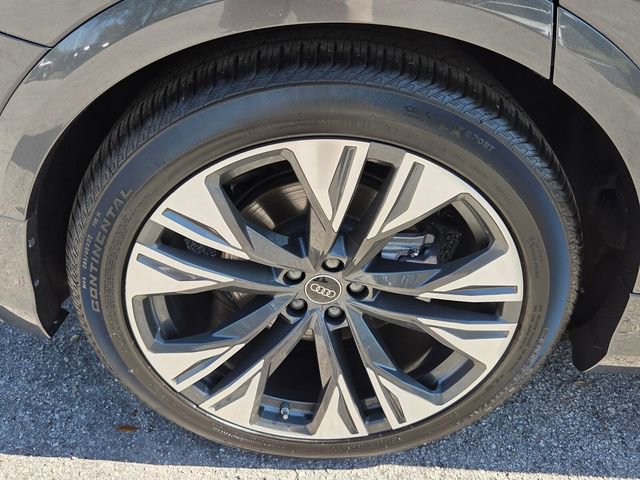 Used 2025 Audi Q8 Premium Plus image 23