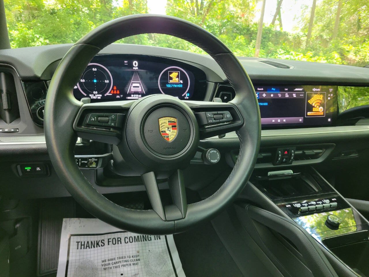 Used 2024 Porsche Cayenne AWD/4WD image 29