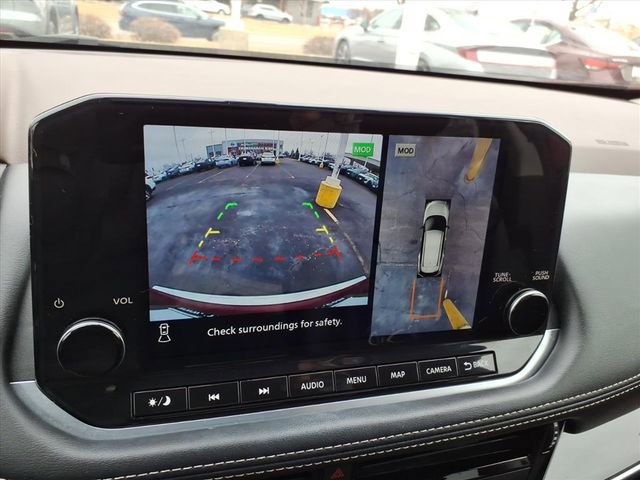 Used 2023 Nissan Rogue SL w/ SL Premium Package image 24