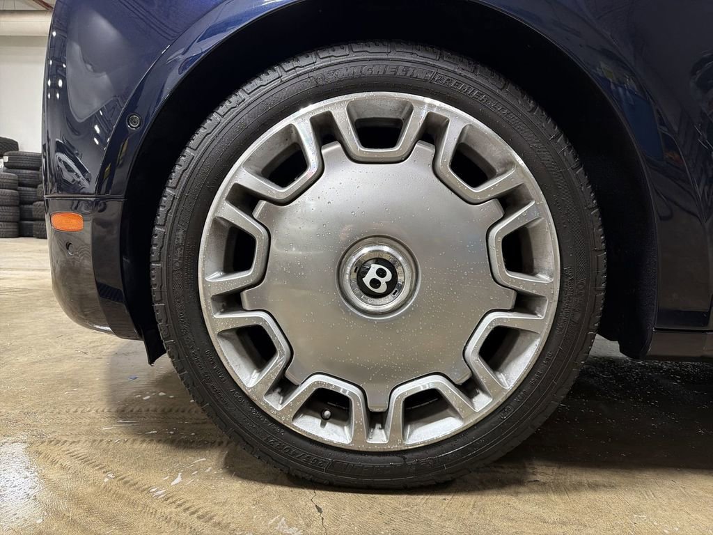 Used 2016 Bentley Mulsanne image 19