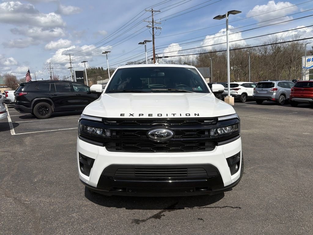 Used 2024 Ford Expedition Limited image 8