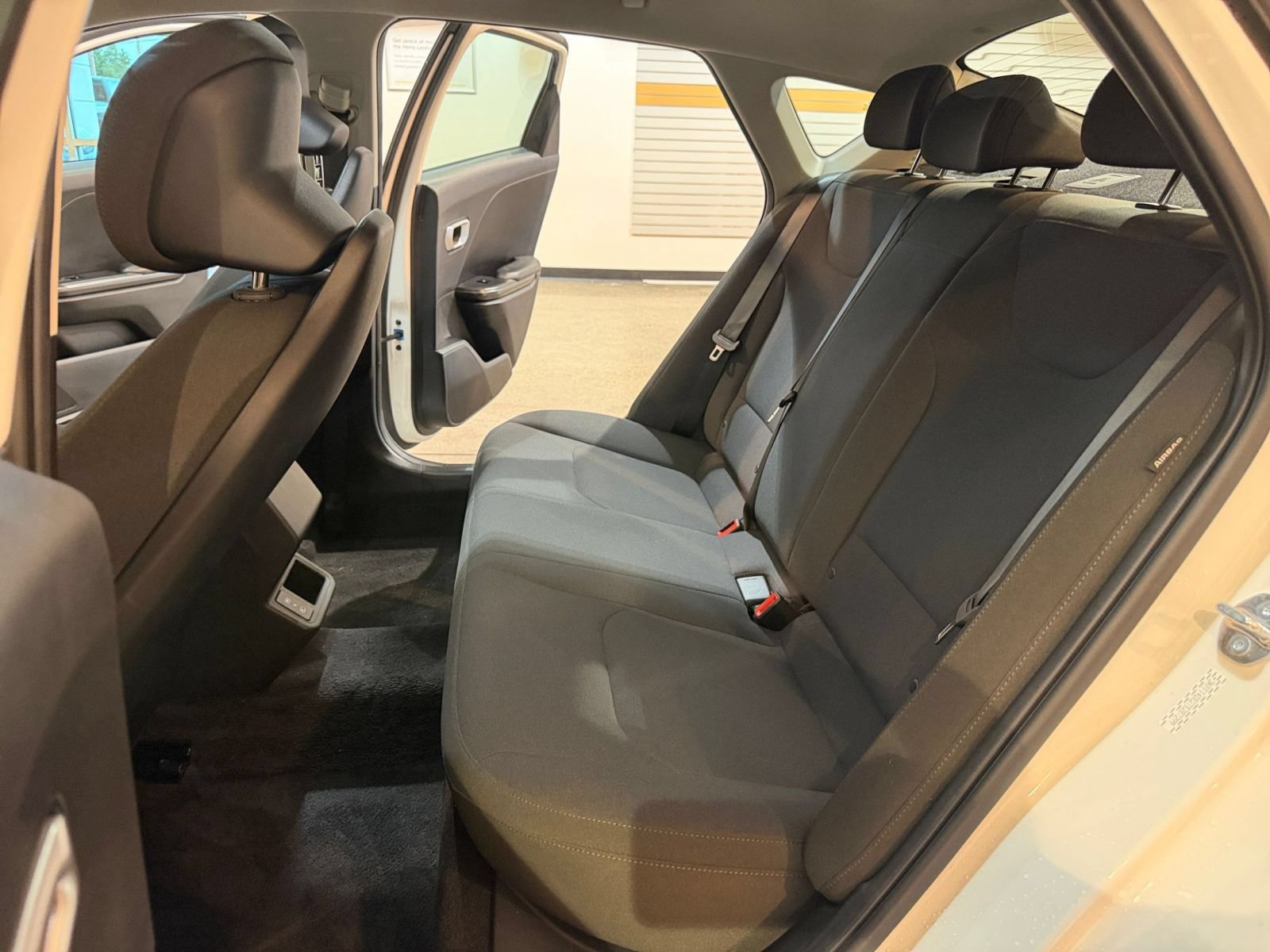 Used 2026 Kia K4 FWD image 38
