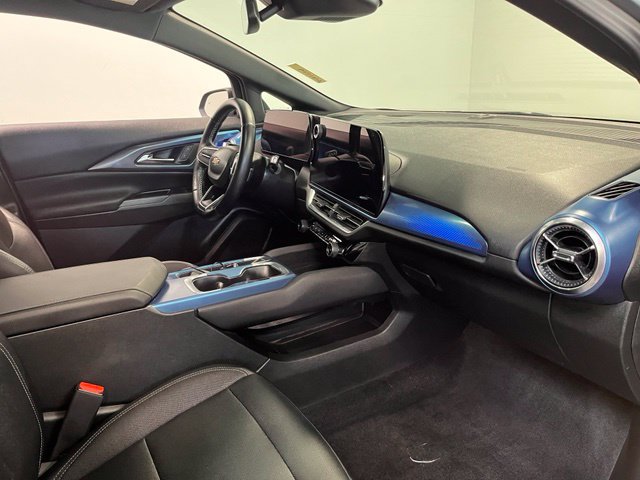 Used 2024 Chevrolet Equinox EV LT w/ LPO, Blackout Package FWD image 11