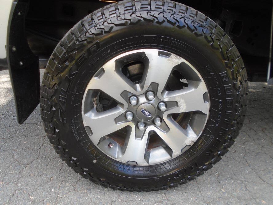Used 2013 Ford F150 STX w/ Mid Equipment Group AWD/4WD image 23