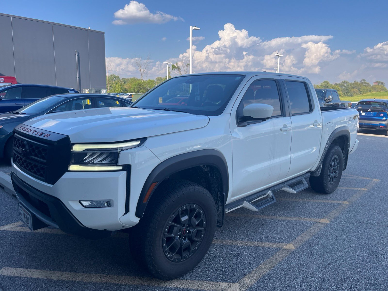 Used 2023 Nissan Frontier PRO-4X w/ Pro-4X Premium Package