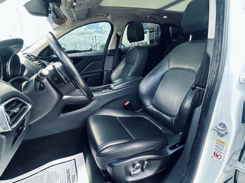 Used 2020 Jaguar F-PACE Premium AWD/4WD image 10