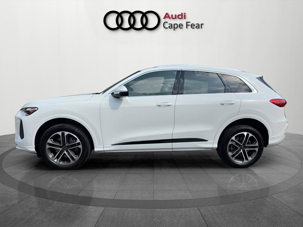 Certified 2025 Audi Q5 Premium w/ Convenience Package image 2