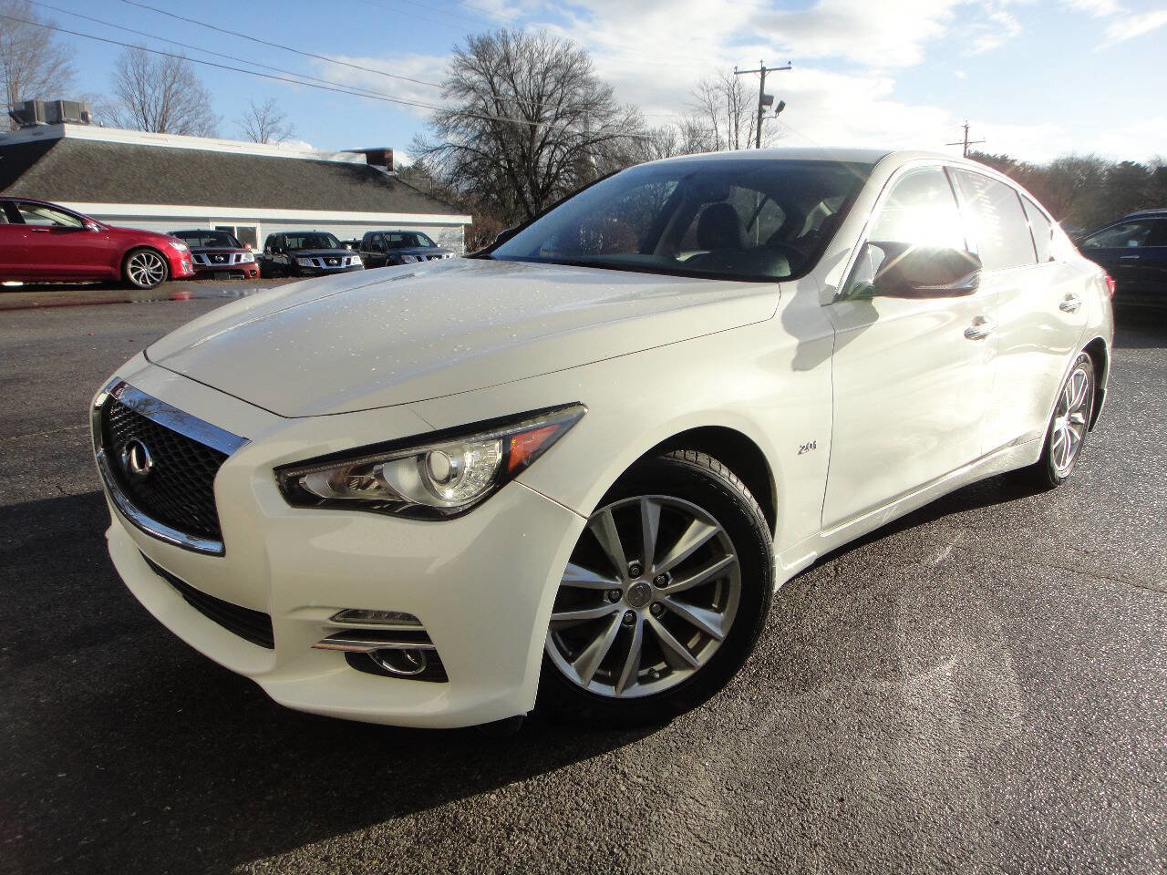 Used 2016 INFINITI Q50 Premium w/ 2.0T Premium Plus Package image 1