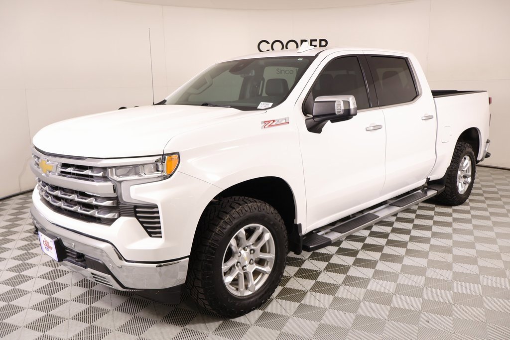 Used 2023 Chevrolet Silverado 1500 LTZ w/ LTZ Convenience Package II image 11