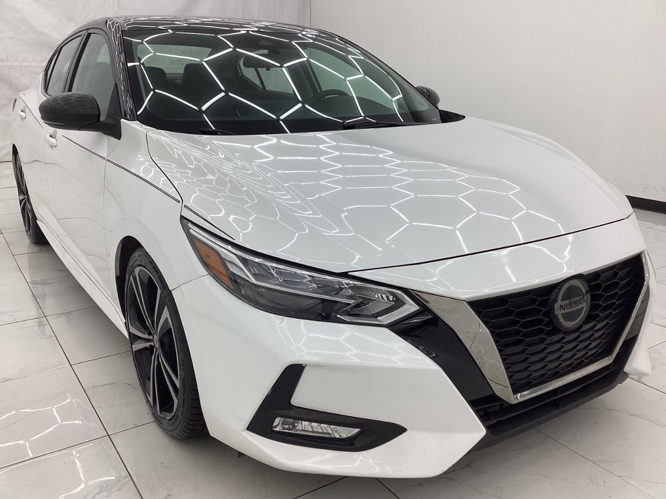 Used 2021 Nissan Sentra SR image 3