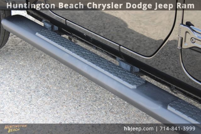 Used 2023 Jeep Wrangler Unlimited Sahara image 11