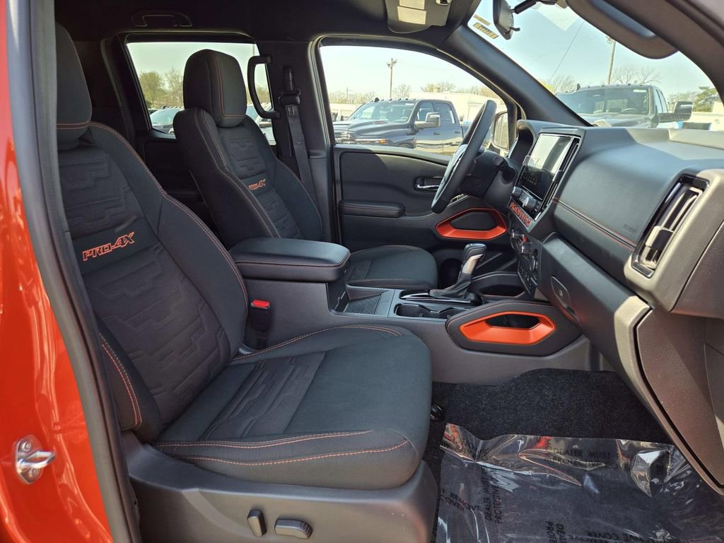 Used 2025 Nissan Frontier PRO-4X w/ Pro Convenience Package AWD/4WD image 17