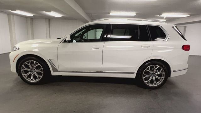 Used 2022 BMW X7 xDrive40i w/ Premium Package AWD/4WD image 5