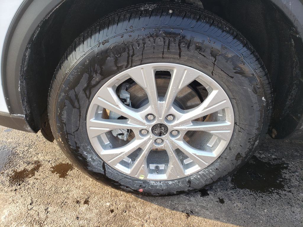 New 2026 Ford Escape Active AWD/4WD image 12