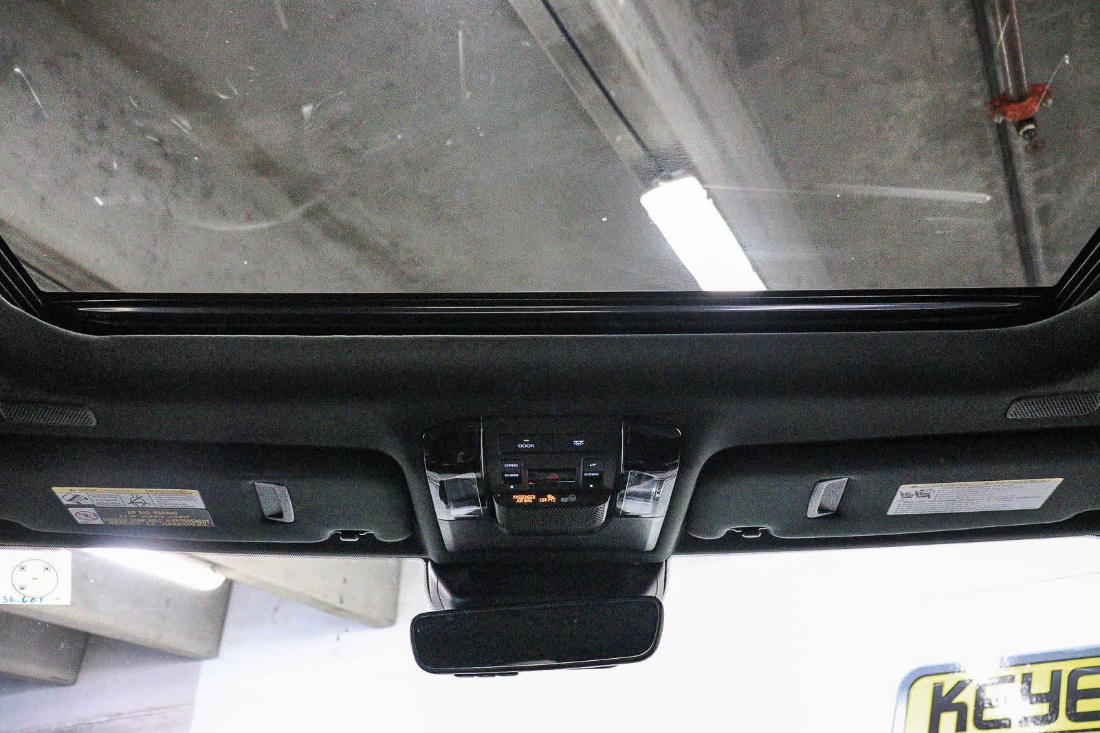 Used 2024 Lexus GX 550 w/ Cold Area Package AWD/4WD image 12