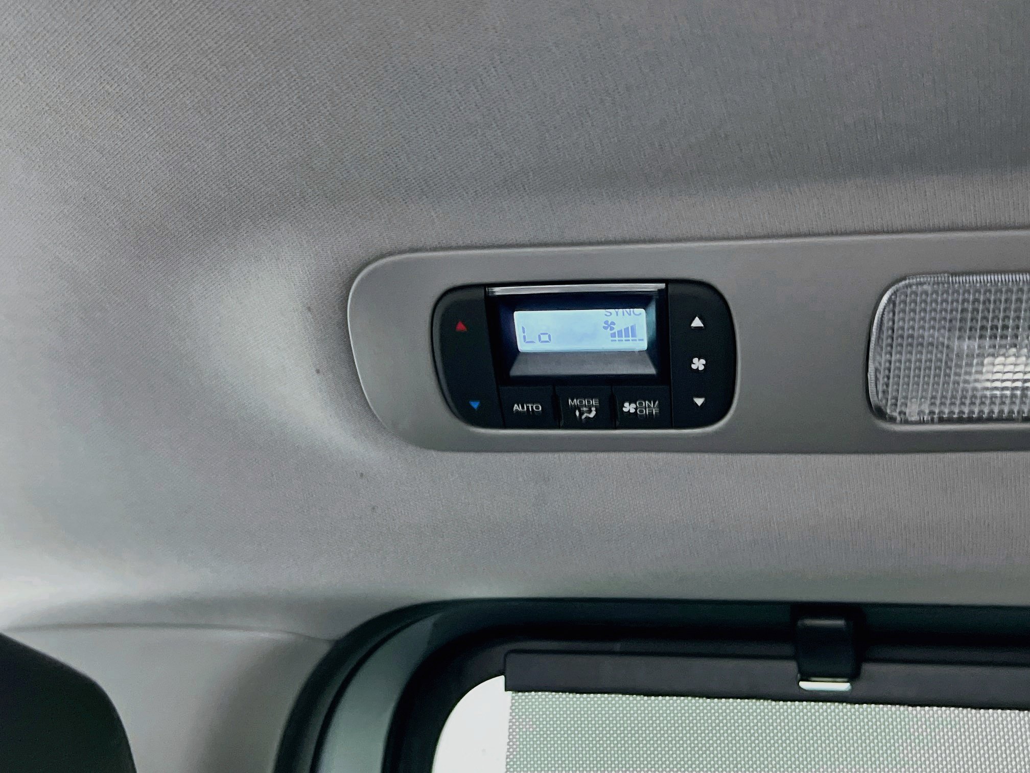 Used 2023 Honda Odyssey EX-L image 25