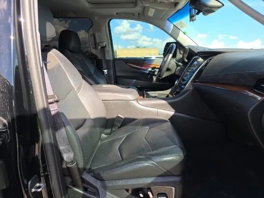 Used 2017 Cadillac Escalade Luxury image 10