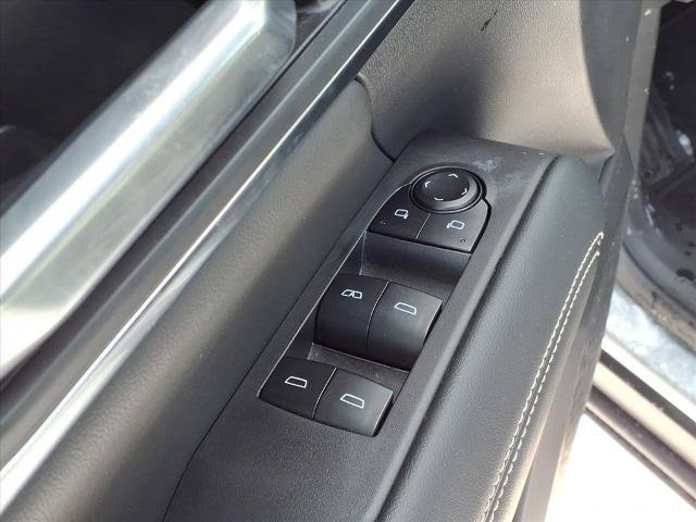 Used 2025 GMC Terrain Elevation AWD/4WD image 7