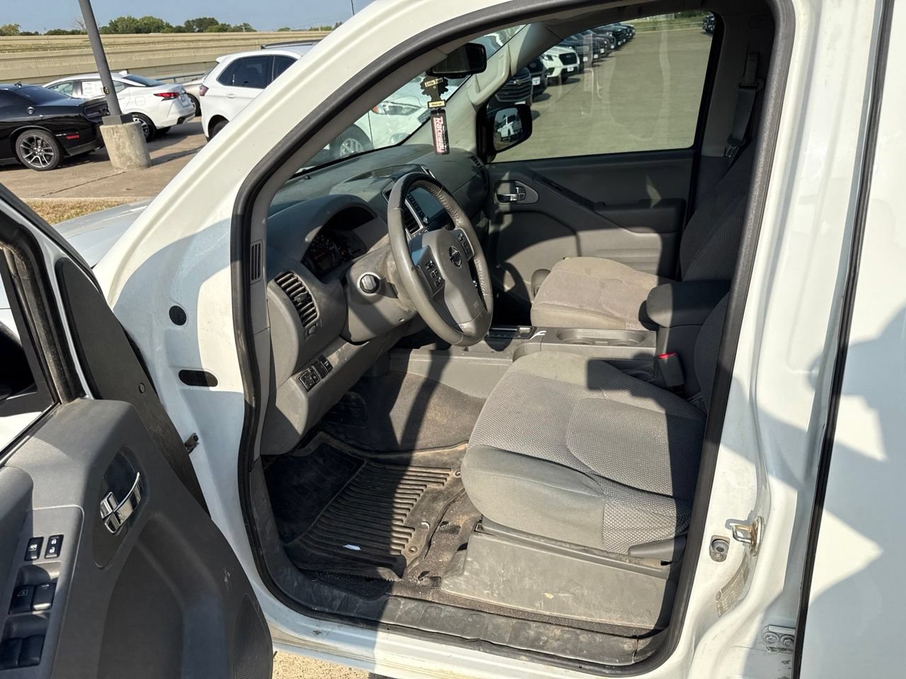 Used 2019 Nissan Frontier SV w/ Value Truck Package RWD image 18