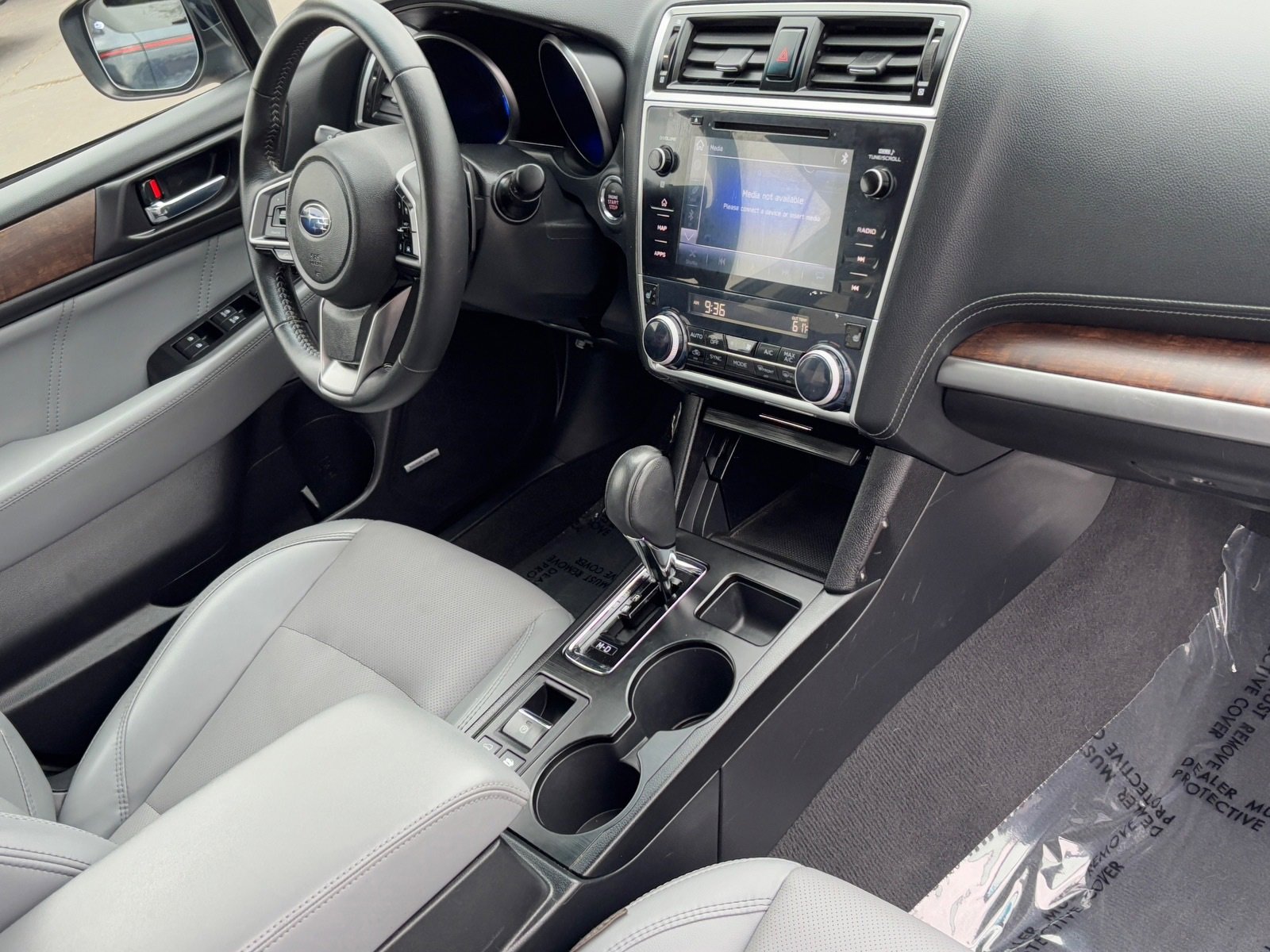 Used 2018 Subaru Outback 2.5i Limited image 11