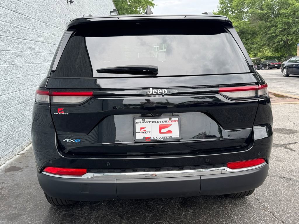 Used 2023 Jeep Grand Cherokee 4WD 4xe image 9