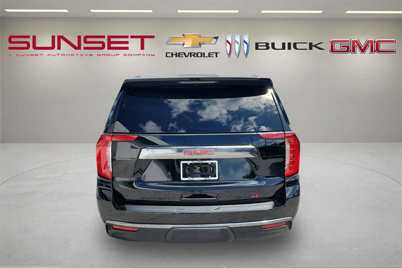 Certified 2023 GMC Yukon XL AT4 w/ AT4 Premium Plus Package AWD/4WD image 5