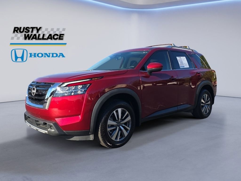 Used 2023 Nissan Pathfinder SL