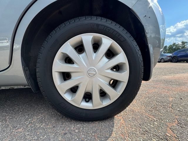 Used 2015 Nissan Versa Note SV FWD image 25