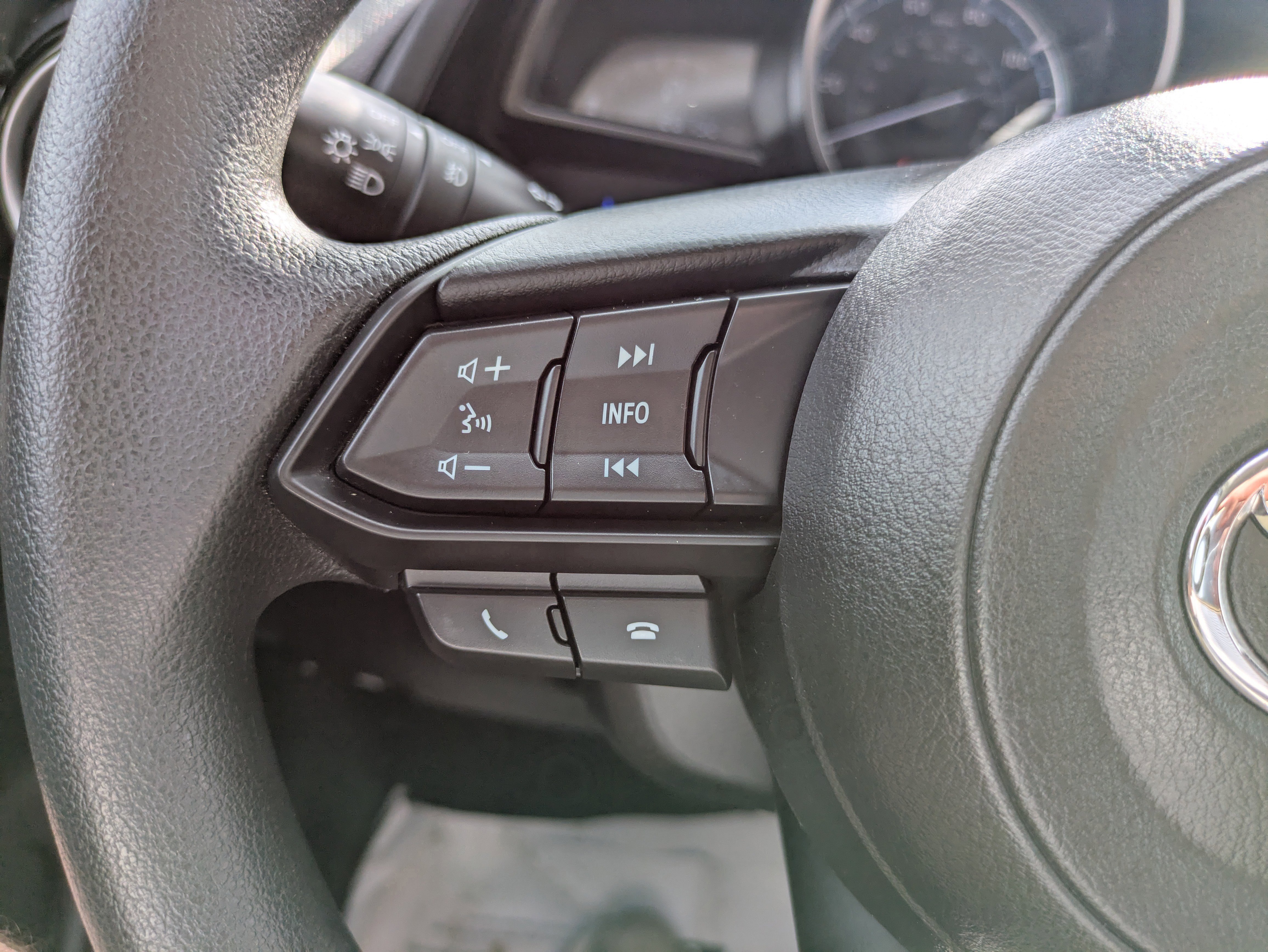 Used 2020 Toyota Yaris LE image 16