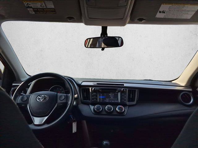 Used 2016 Toyota RAV4 LE FWD image 15