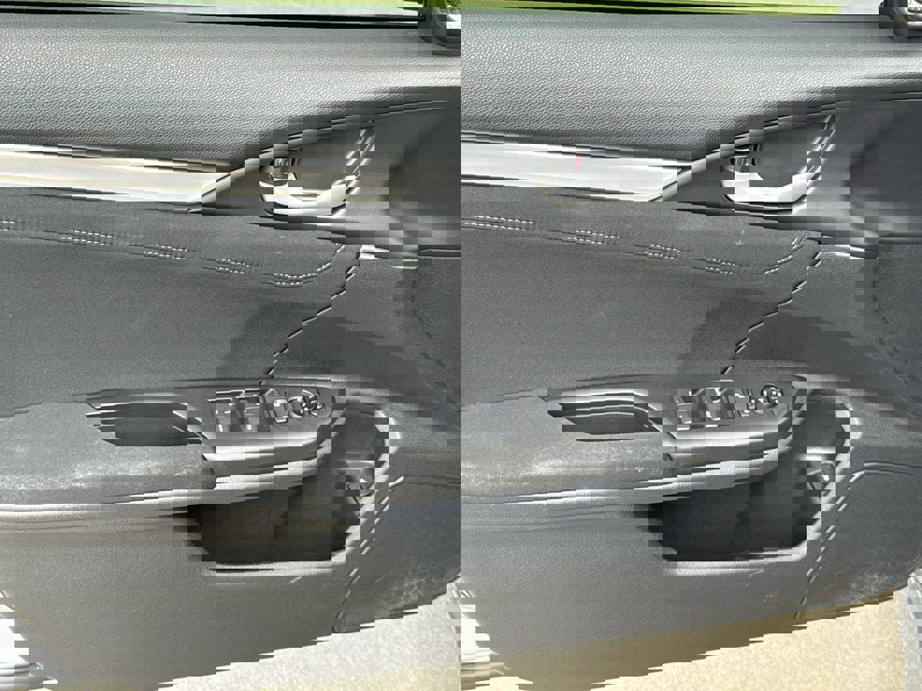 Certified 2019 Honda Civic EX image 9