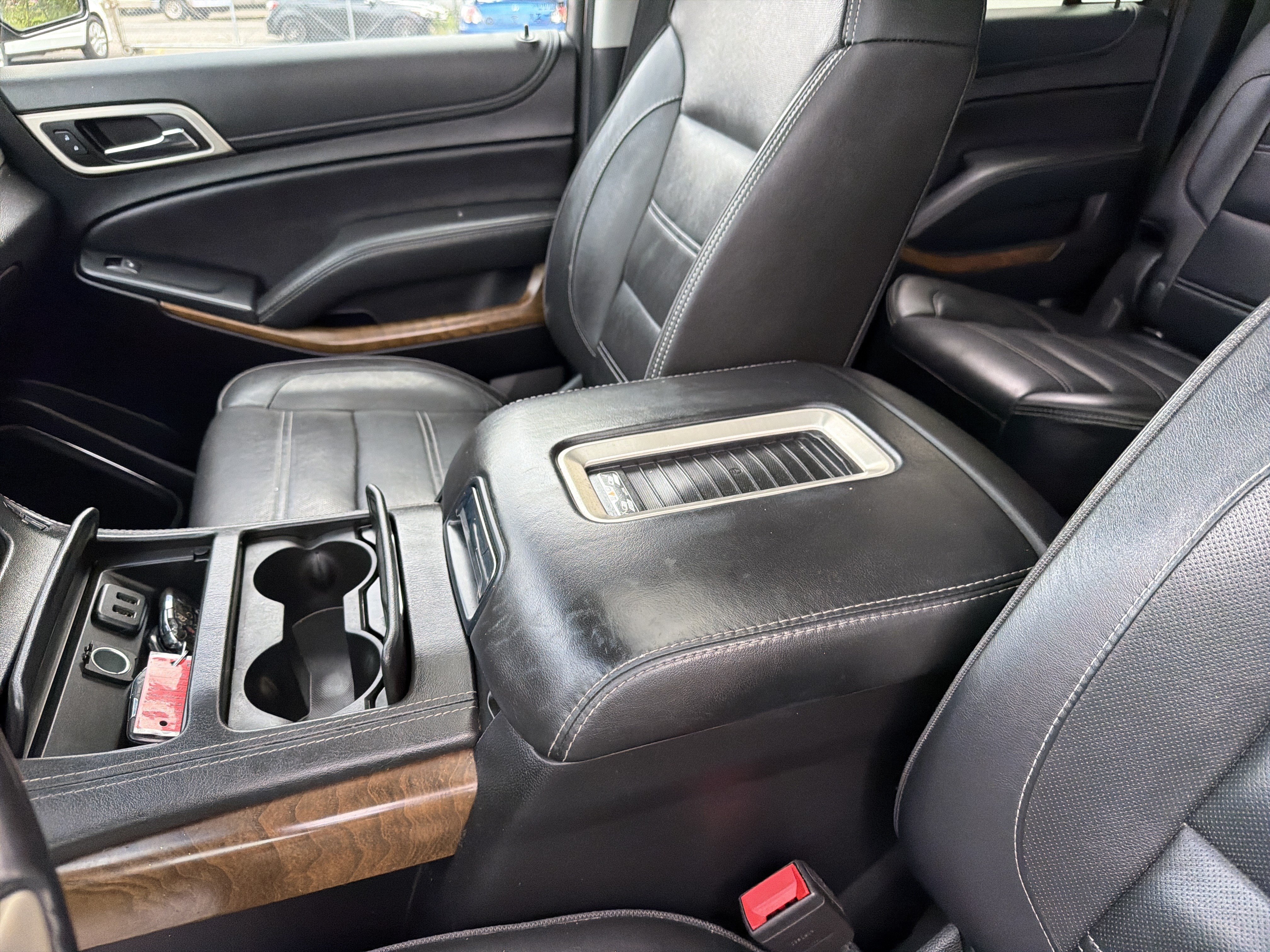 Used 2019 GMC Yukon XL Denali AWD/4WD image 17